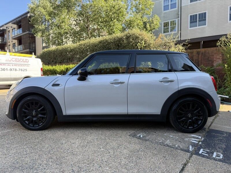 2017 MINI Cooper 4-Door Hatchback FWD Arlington VA