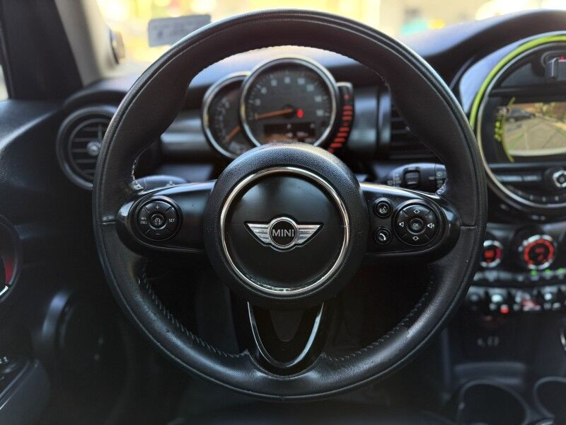 2017 MINI Cooper 4-Door Hatchback FWD Arlington VA