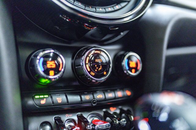 2017 MINI Cooper 5 Door Hatchback Leather Roof Nav Red Deer AB