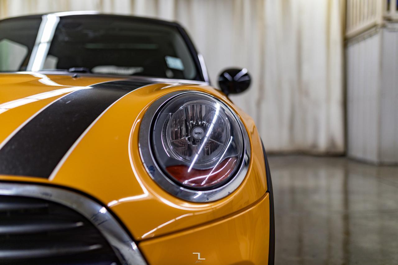 2017 MINI Cooper 5 Door Hatchback Leather Roof Nav Red Deer AB