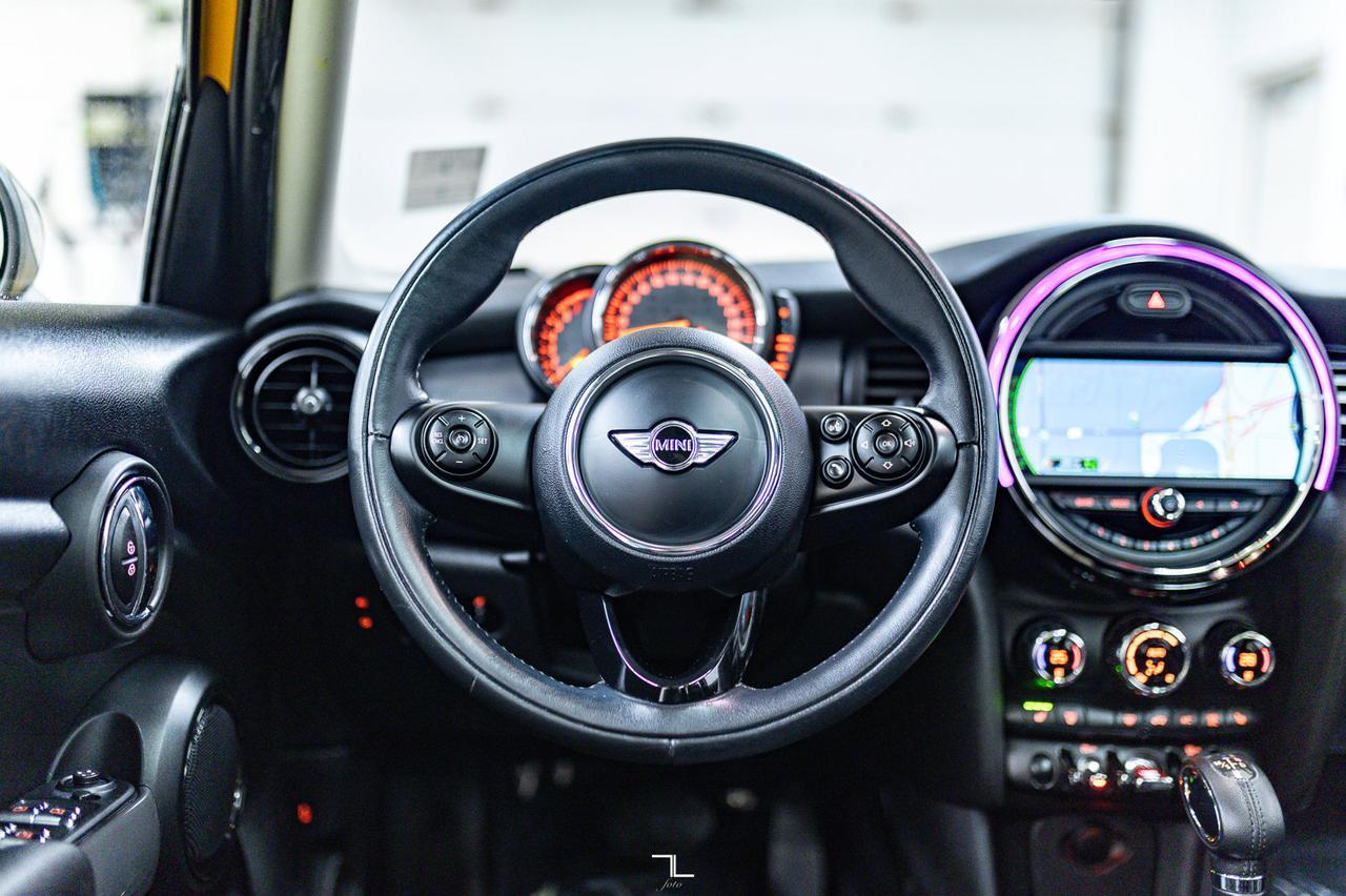 2017 MINI Cooper 5 Door Hatchback Leather Roof Nav Red Deer AB