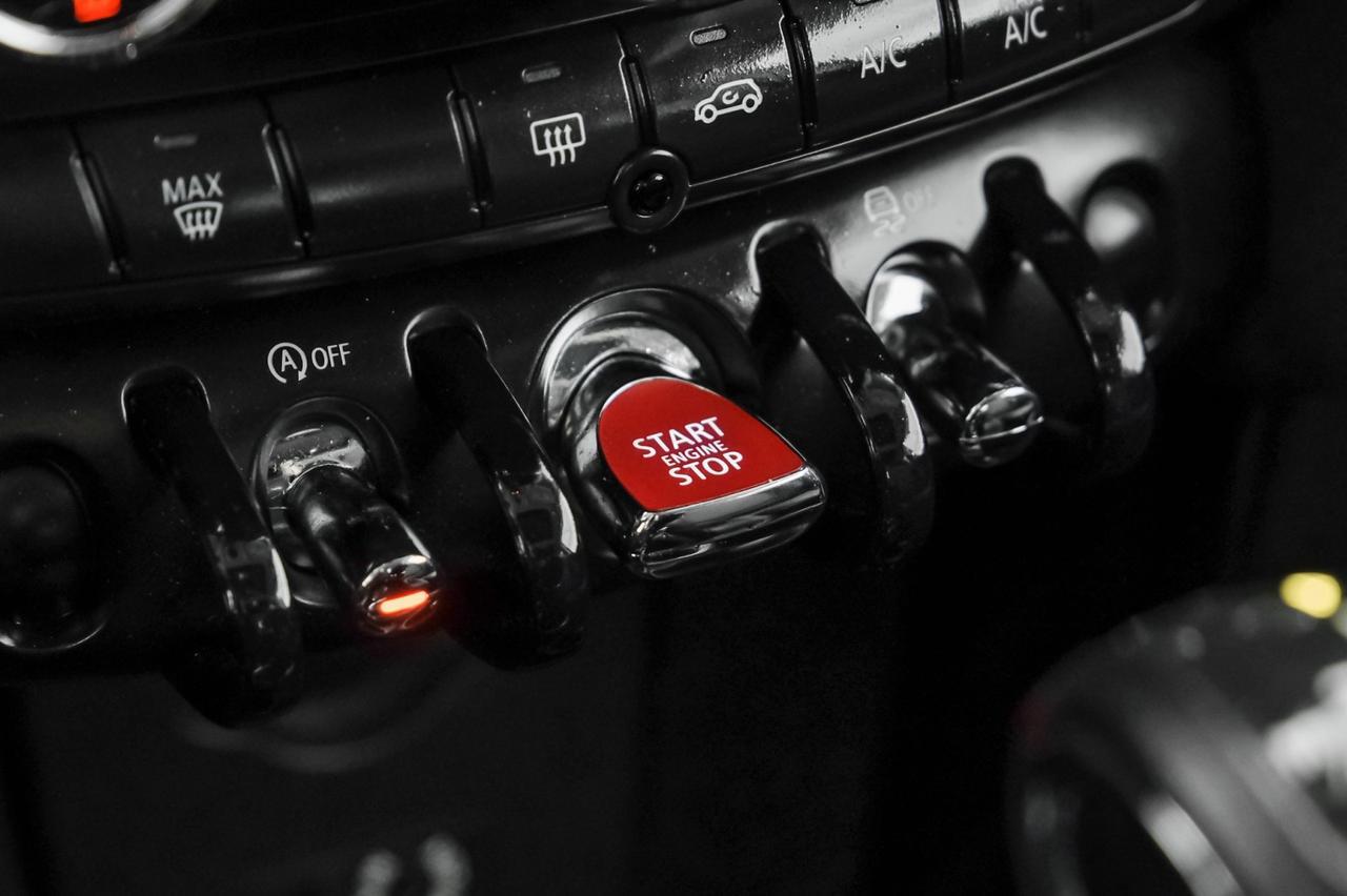 2017 MINI Cooper S AUTOMATIC PANORAMA LEATHER SEATS KEYLESS START BLUETOOTH CRUISE CONTROL Carrollton TX