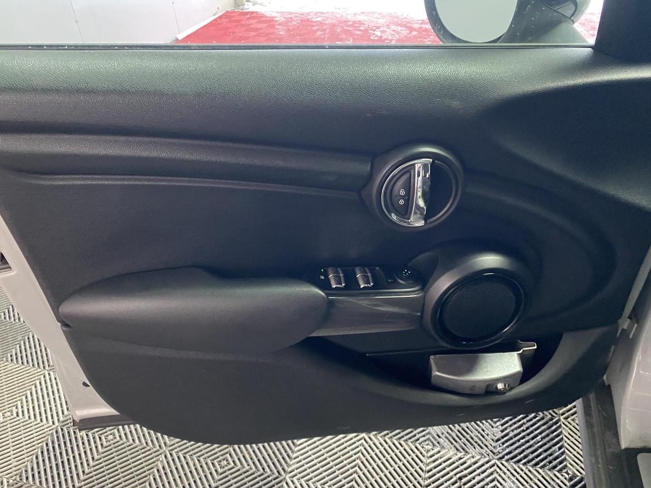 2017 MINI Hardtop 4 Door Cooper Richmond Hill NY