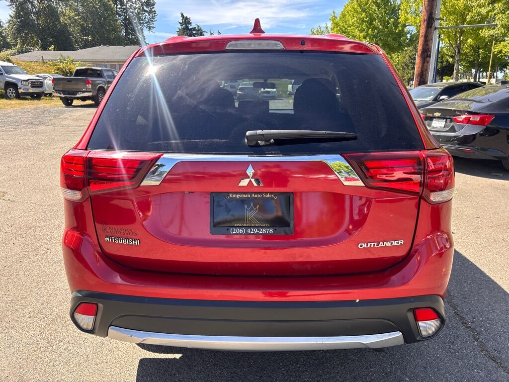 2017 MITSUBISHI OUTLANDER ES Des Moines WA
