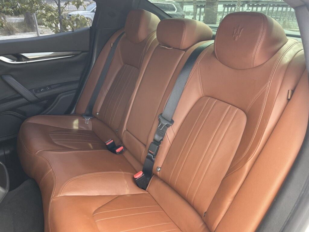 2017 Maserati Ghibli ONLINE FINANCE~BLUETOOTH~CRUISE CONTROL~HEATED & LEATHER SEATS~MOONROOF / SUNROOF Sarasota FL