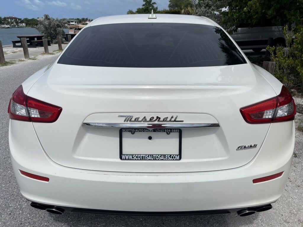 2017 Maserati Ghibli ONLINE FINANCE~BLUETOOTH~CRUISE CONTROL~HEATED & LEATHER SEATS~MOONROOF / SUNROOF Sarasota FL