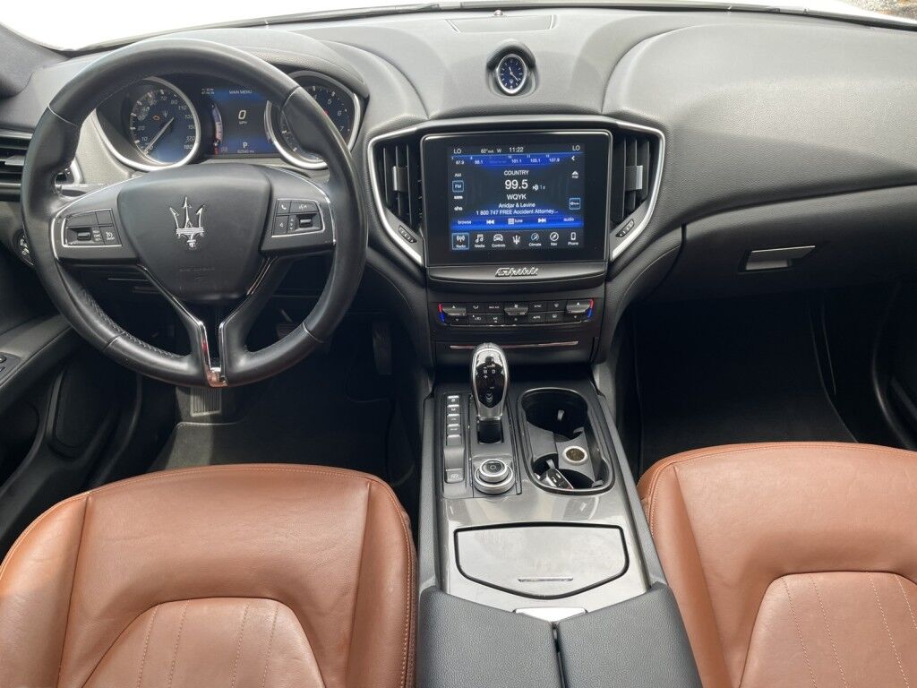 2017 Maserati Ghibli ONLINE FINANCE~BLUETOOTH~CRUISE CONTROL~HEATED & LEATHER SEATS~MOONROOF / SUNROOF Sarasota FL