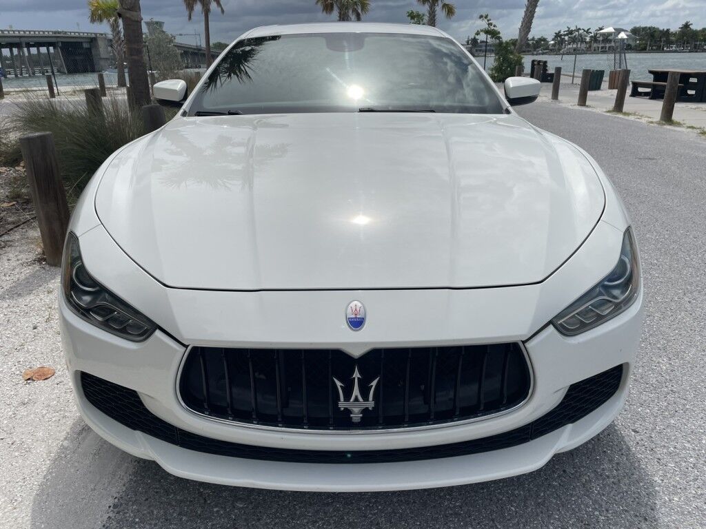 2017 Maserati Ghibli ONLINE FINANCE~BLUETOOTH~CRUISE CONTROL~HEATED & LEATHER SEATS~MOONROOF / SUNROOF Sarasota FL
