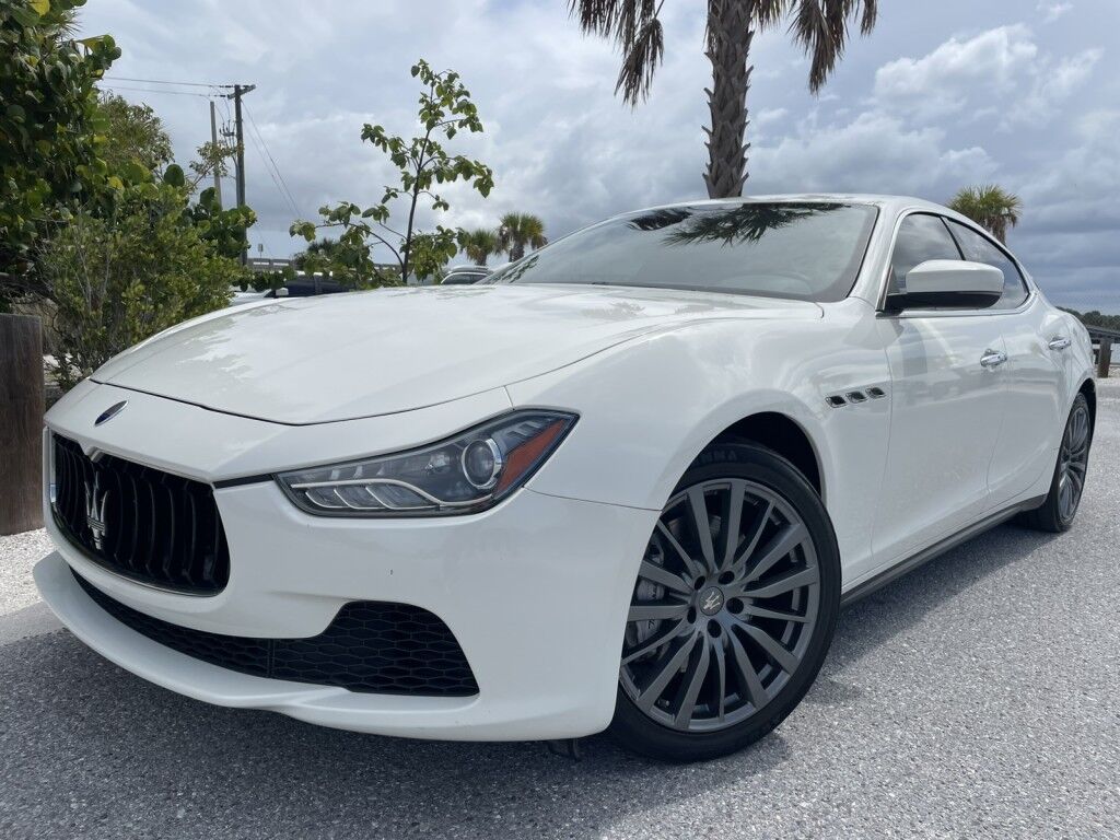2017 Maserati Ghibli ONLINE FINANCE~BLUETOOTH~CRUISE CONTROL~HEATED & LEATHER SEATS~MOONROOF / SUNROOF Sarasota FL