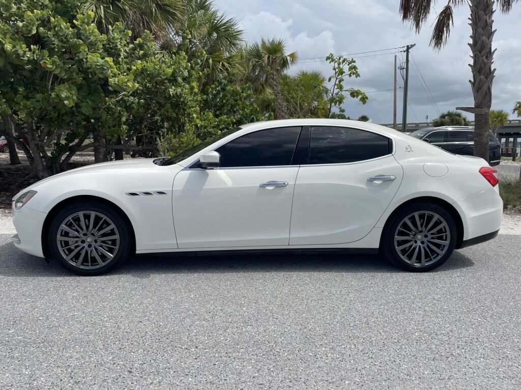 2017 Maserati Ghibli ONLINE FINANCE~BLUETOOTH~CRUISE CONTROL~HEATED & LEATHER SEATS~MOONROOF / SUNROOF