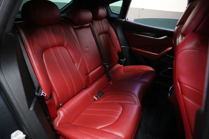 2017 Maserati Levante Plainview NY