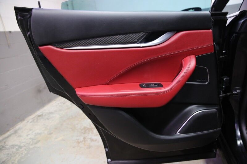 2017 Maserati Levante Plainview NY