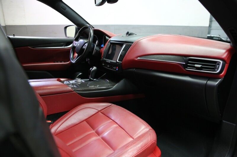 2017 Maserati Levante Plainview NY