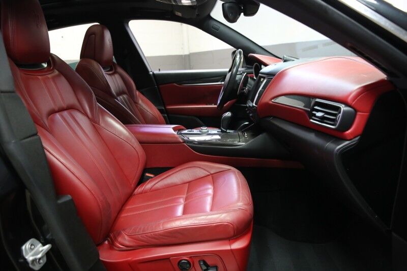 2017 Maserati Levante Plainview NY