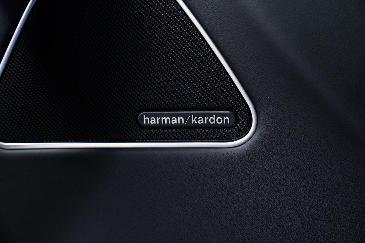 2017 Maserati Levante S Vented 12-Way Power Front Bucket Seats Harman/Kard Portland OR