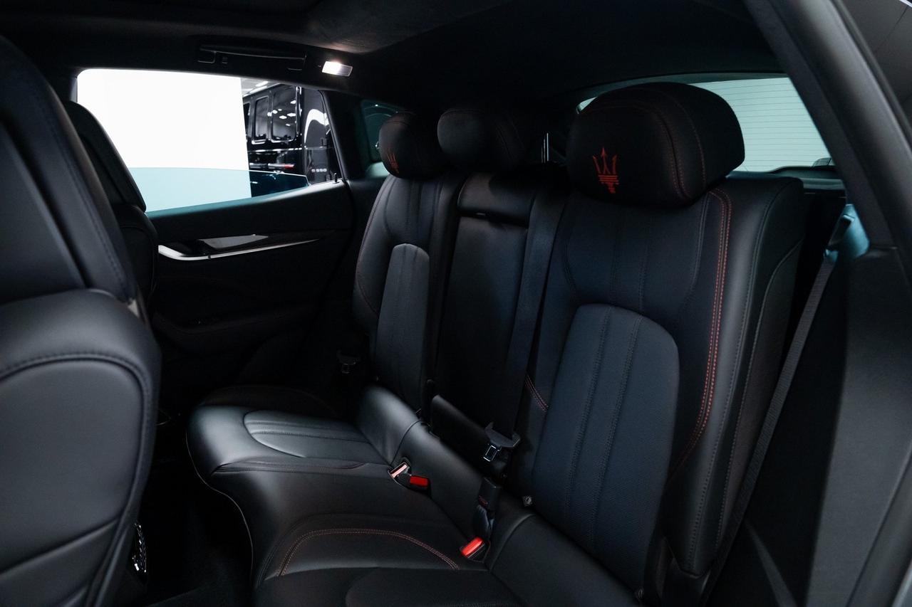 2017 Maserati Levante S Vented 12-Way Power Front Bucket Seats Harman/Kard Portland OR