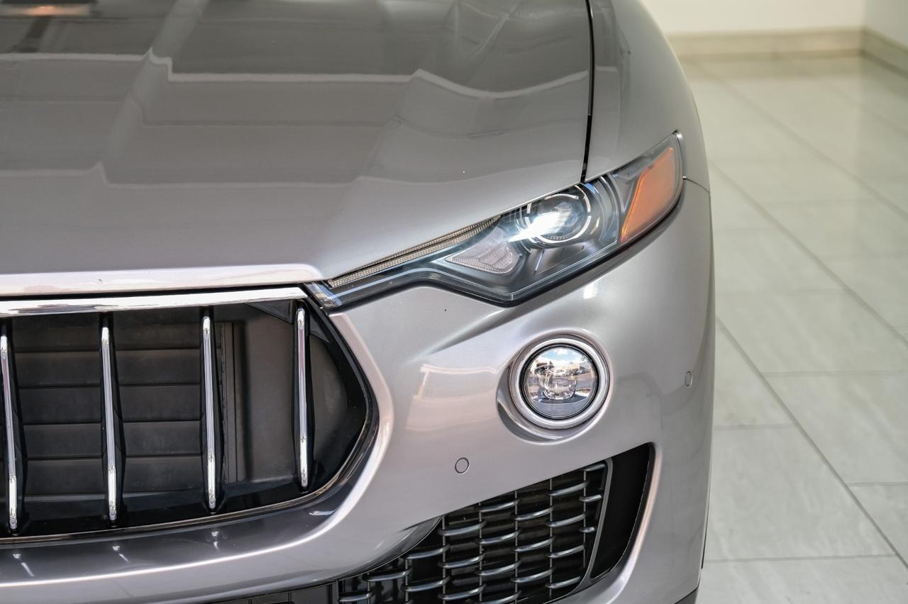2017 Maserati Levante SQ4 AWD BLIND SPOT ASSIST NAVIGATION PANORAMA LEATHER REAR CAMERA KEYLESS START Carrollton TX