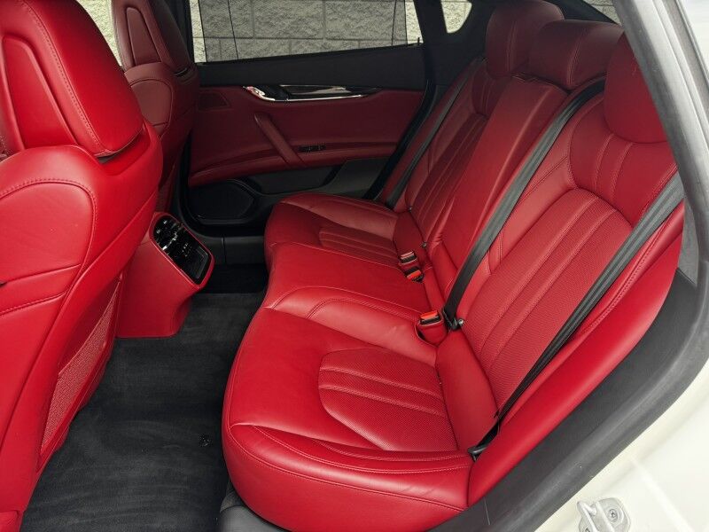 2017 Maserati Quattroporte GTS GranSport Willow Grove PA