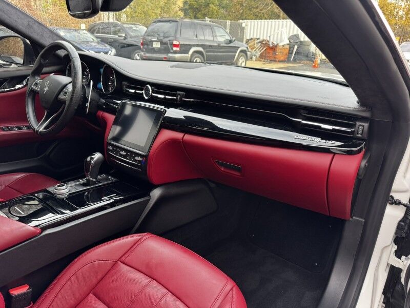 2017 Maserati Quattroporte GTS GranSport Willow Grove PA