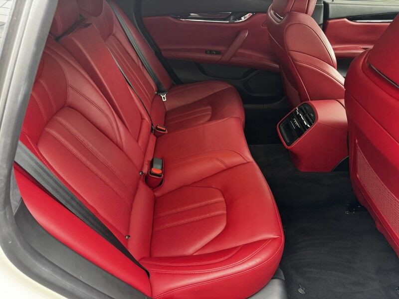 2017 Maserati Quattroporte GTS GranSport Willow Grove PA