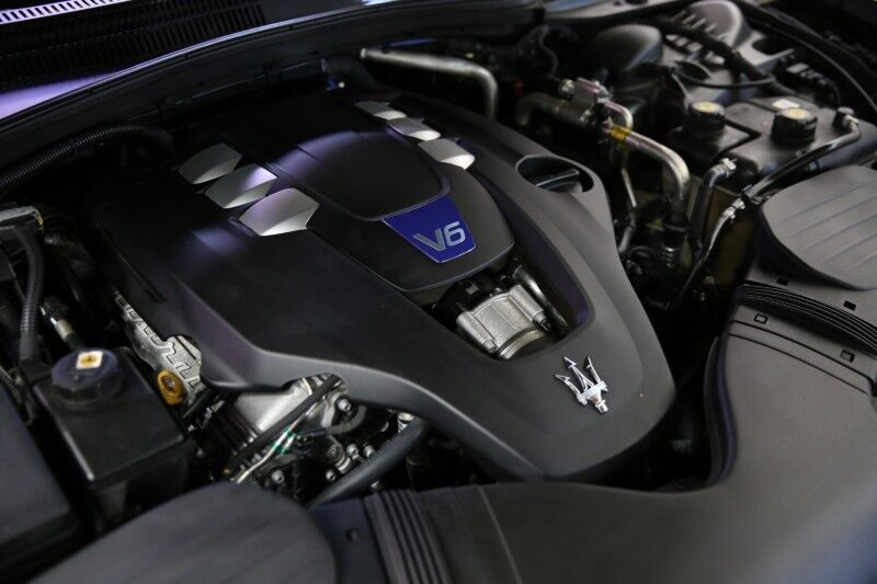 2017 Maserati Quattroporte S Plainview NY