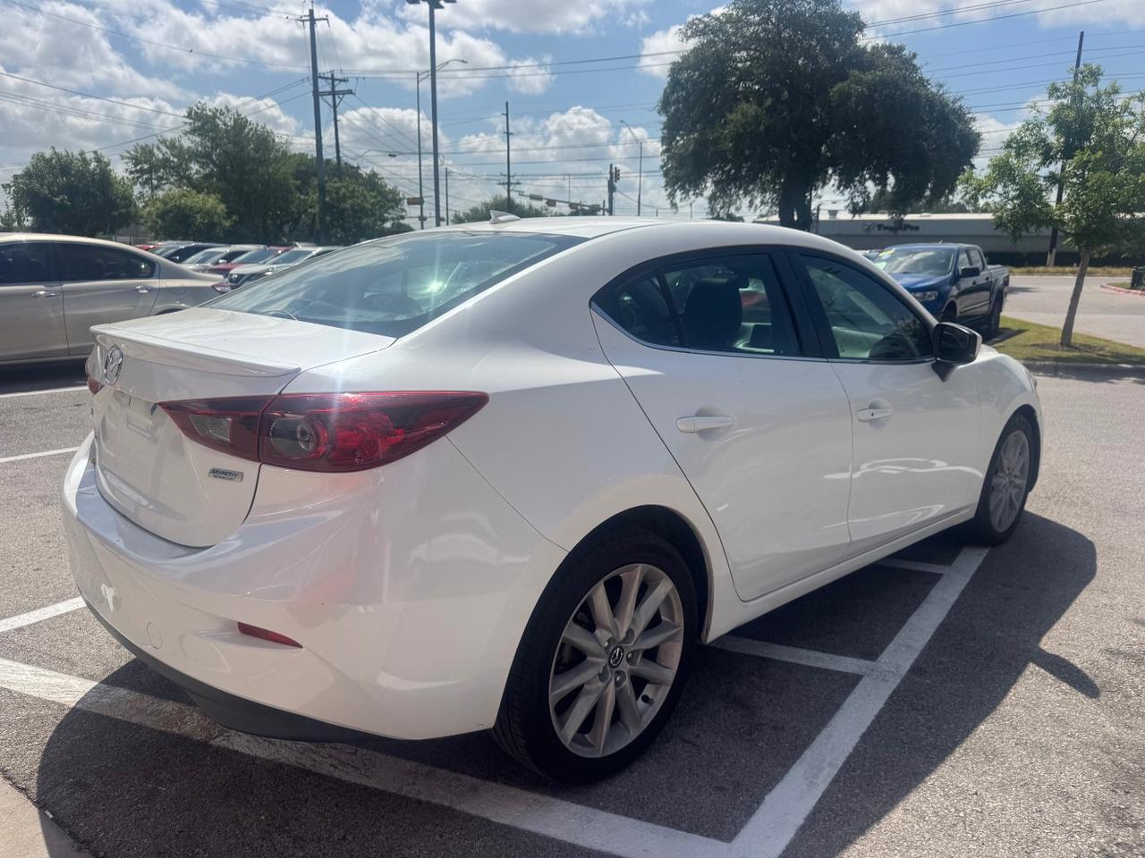 2017 Mazda MAZDA3 i Touring AT 4-Door Austin TX