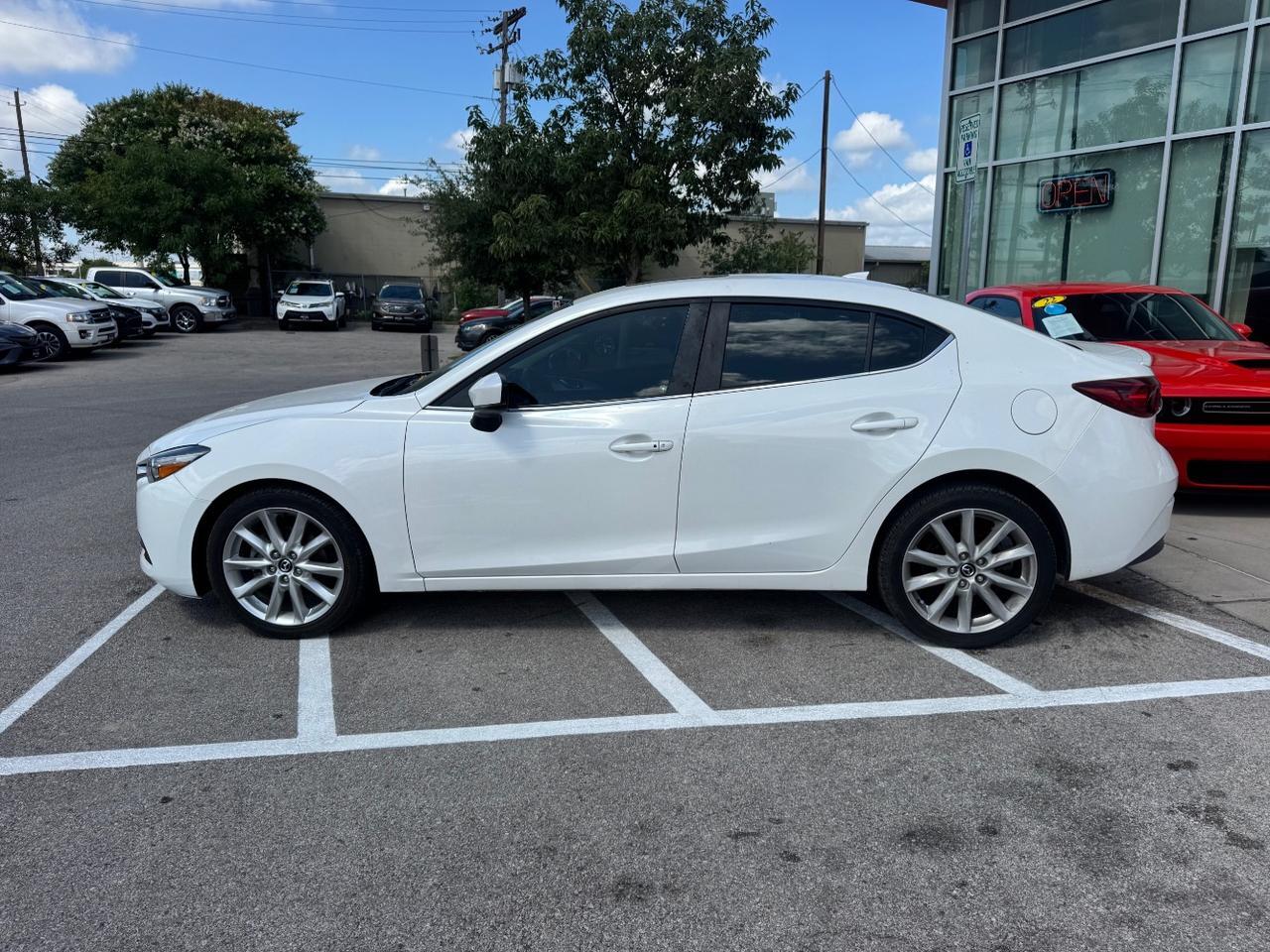 2017 Mazda MAZDA3 i Touring AT 4-Door Austin TX