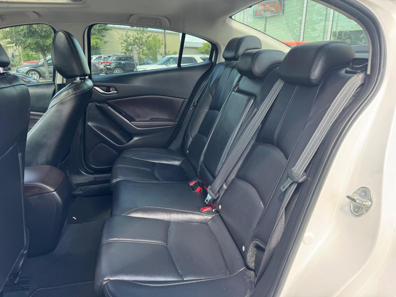 2017 Mazda MAZDA3 i Touring AT 4-Door Austin TX