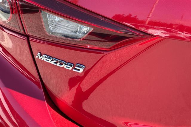 2017 Mazda Mazda3 4-Door Touring