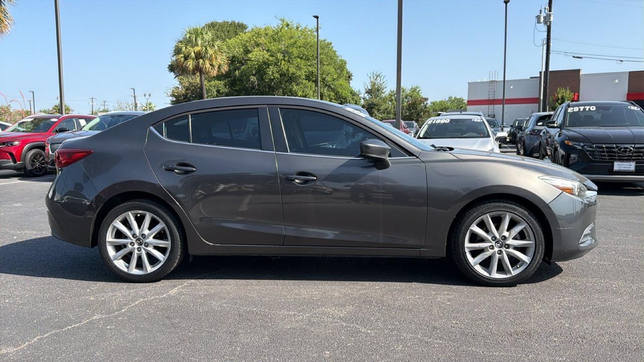 2017 Mazda Mazda3 4-Door Touring