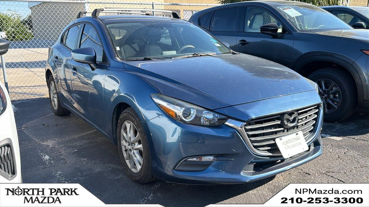 2017 Mazda Mazda3 5-Door Sport