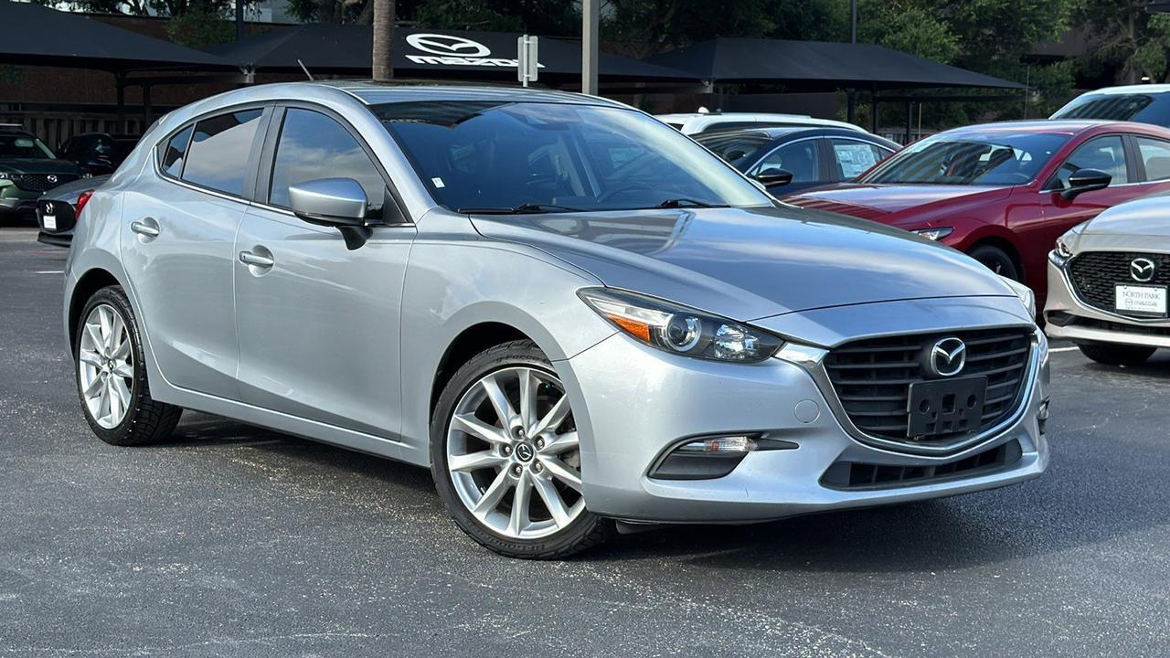2017 Mazda Mazda3 5-Door Touring 2.5