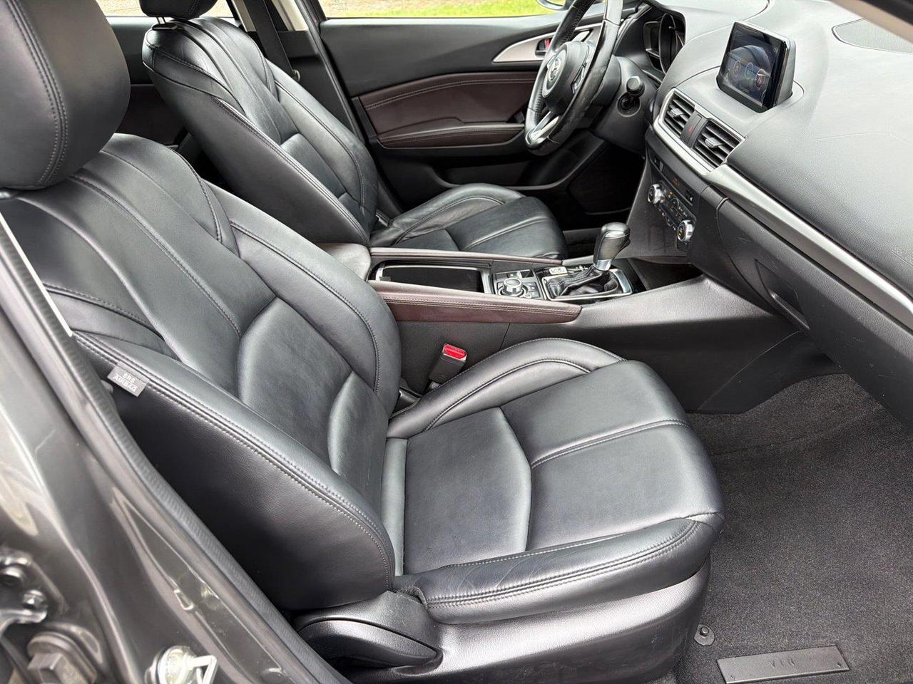 2017 Mazda Mazda3 5-Door Touring 2.5 Hagerstown MD