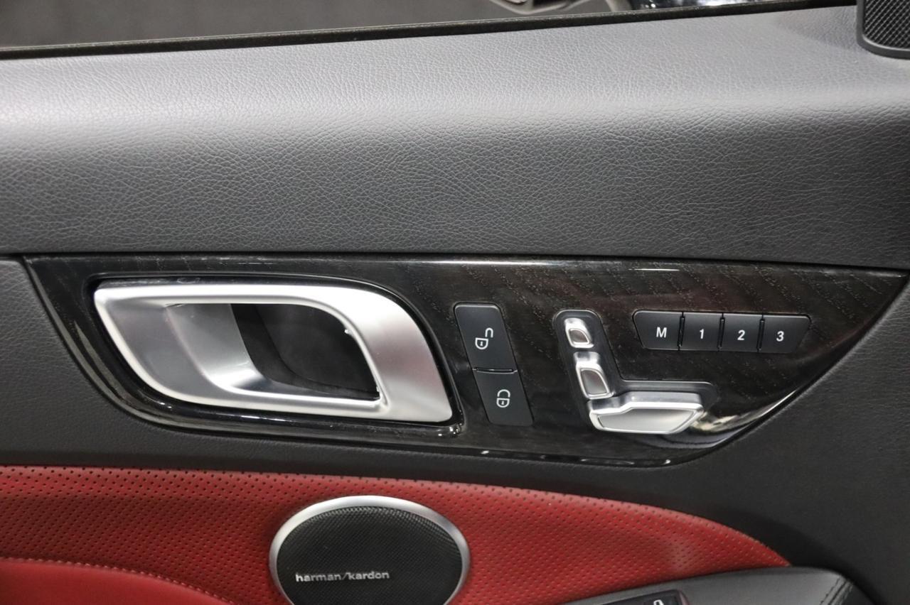 2017 Mercedes-Benz AMG SLC 43 W/Night Package 2dr Roadster Skokie IL