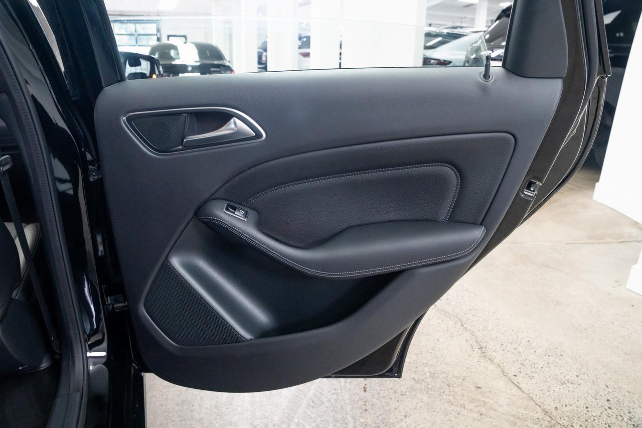2017 Mercedes-Benz B-Class B 250e Heated Seats Premium 1 Package Apple CarPlay Portland OR
