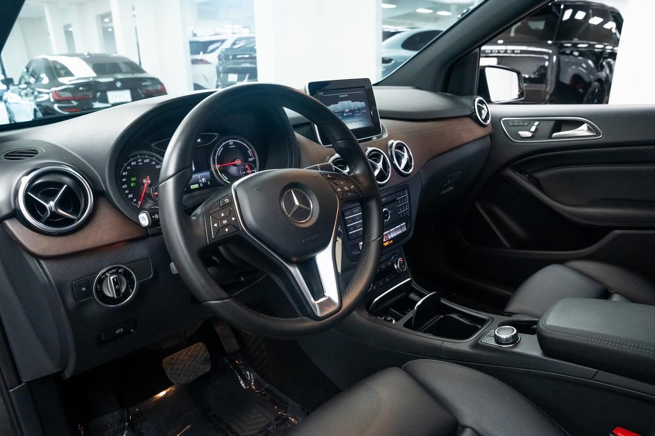 2017 Mercedes-Benz B-Class B 250e Heated Seats Premium 1 Package Apple CarPlay Portland OR