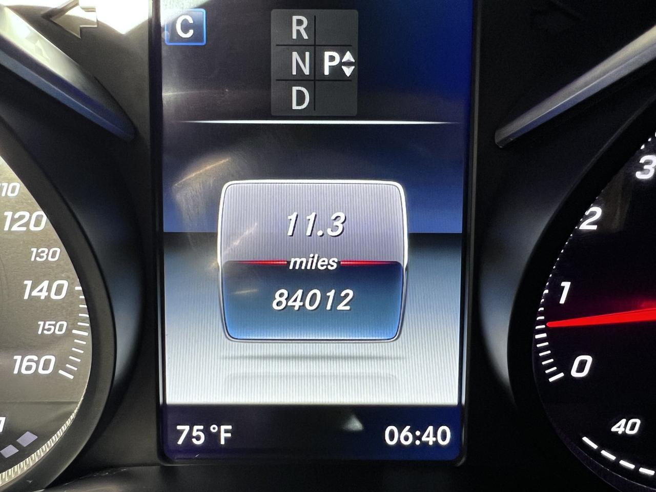 2017 Mercedes Benz C 300 photo 11