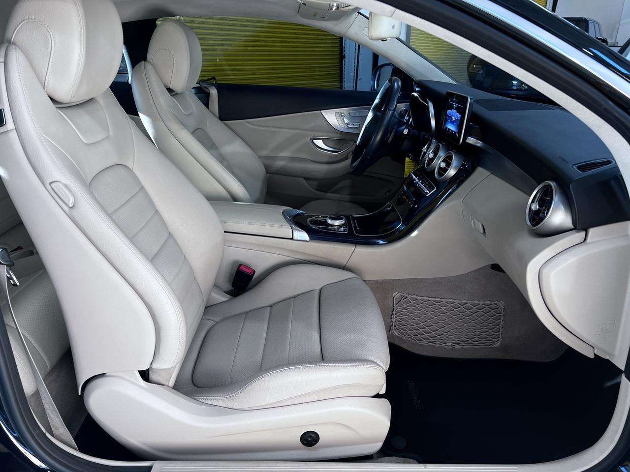 2017 Mercedes Benz C 300 photo 15