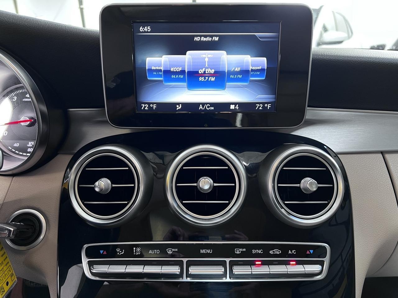 2017 Mercedes Benz C 300 photo 19