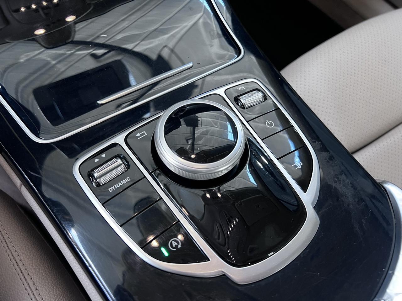 2017 Mercedes Benz C 300 photo 18