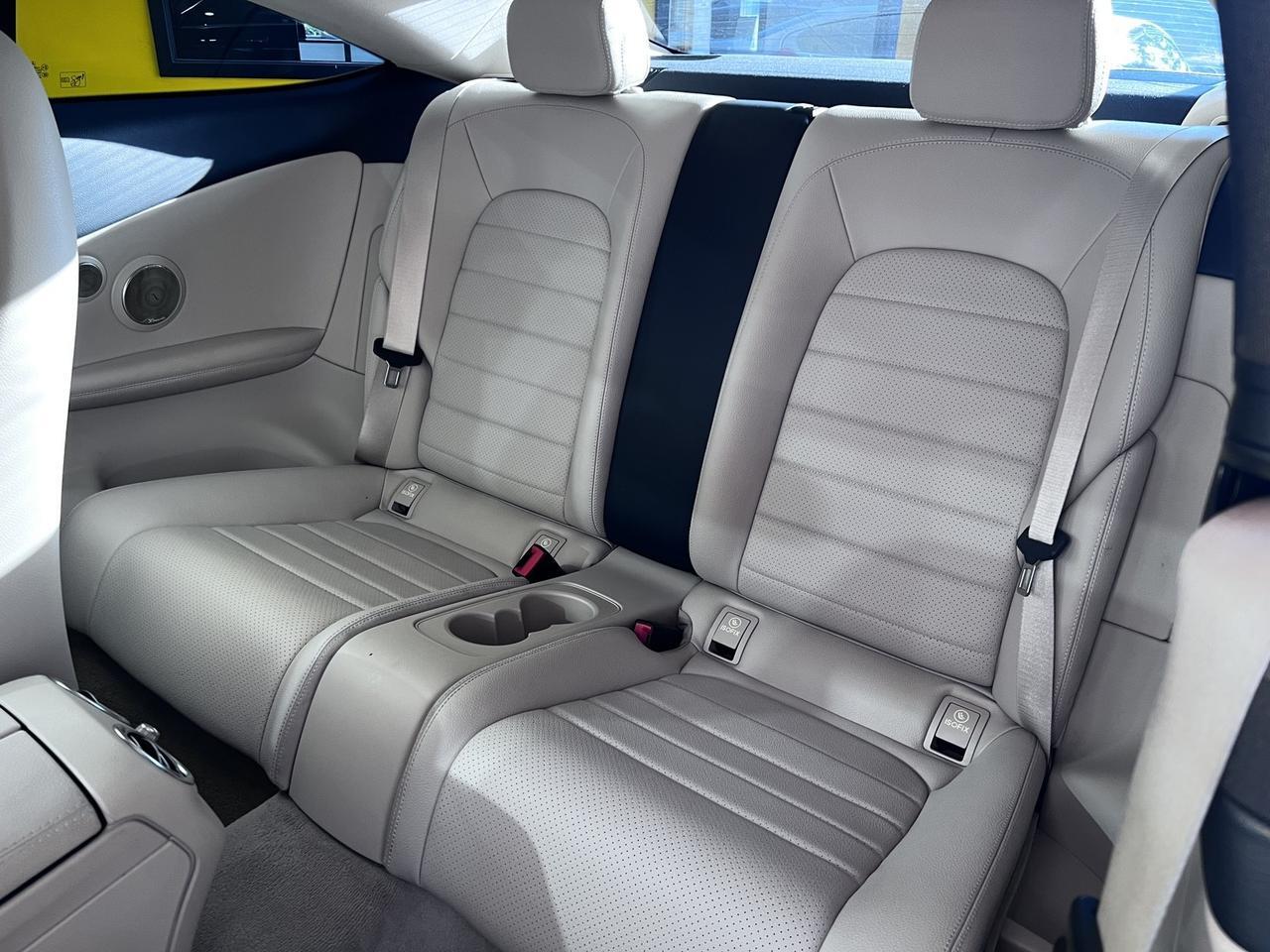 2017 Mercedes Benz C 300 photo 17