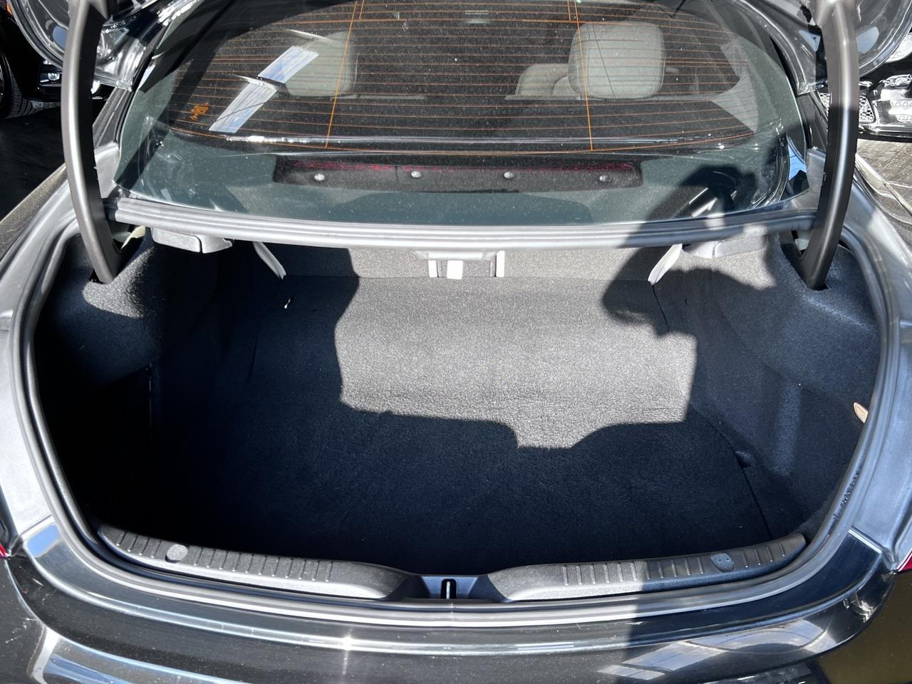 2017 Mercedes Benz C 300 photo 25