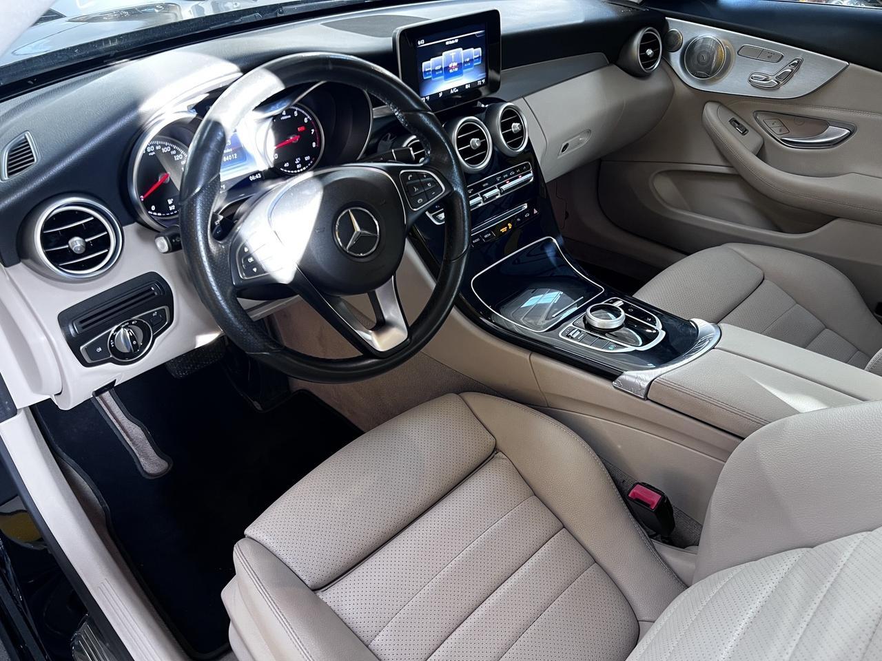 2017 Mercedes Benz C 300 photo 13