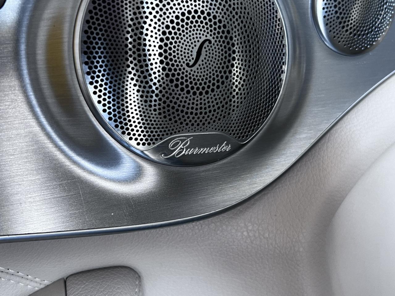 2017 Mercedes Benz C 300 photo 24