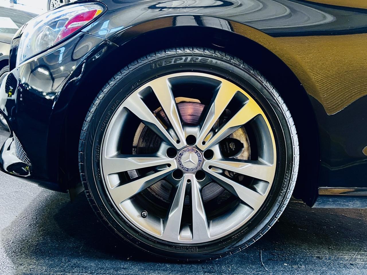 2017 Mercedes Benz C 300 photo 26