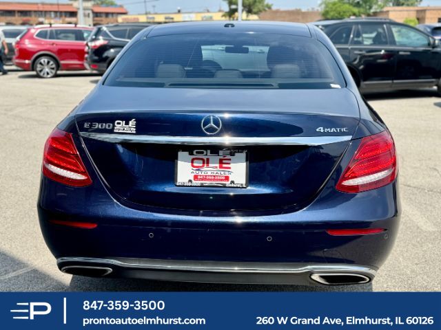 2017 Mercedes-Benz E 300 4MATIC Elmhurst IL