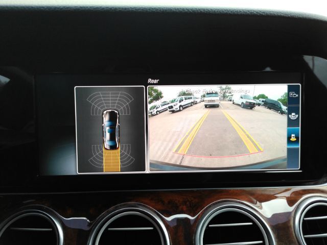 2017 Mercedes-Benz E 300 4MATIC Plano TX