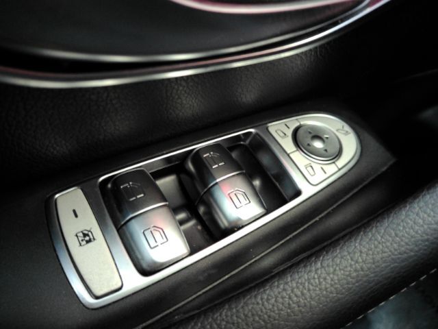 2017 Mercedes-Benz E 300 4MATIC Plano TX