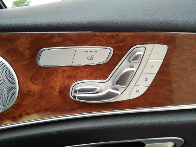 2017 Mercedes-Benz E 300 4MATIC Plano TX