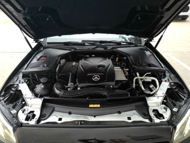 2017 Mercedes-Benz E 300 4MATIC Plano TX